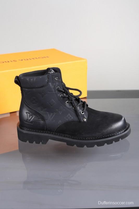 2024 Men Louis Vuitton Black Leather Nubuck Ankle Boots MJ00470
