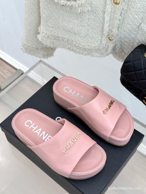2025 Slippers Chanel Pink Leather Slippers
