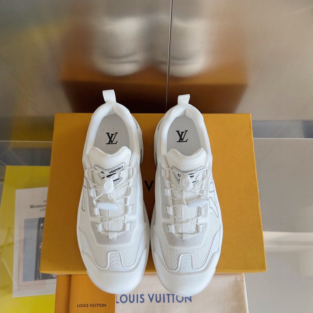 2025 Men Louis Vuitton White Mesh Sneakers MJ00390