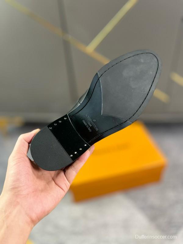 2024 Men Louis Vuitton Black Leather Loafers MJ00290