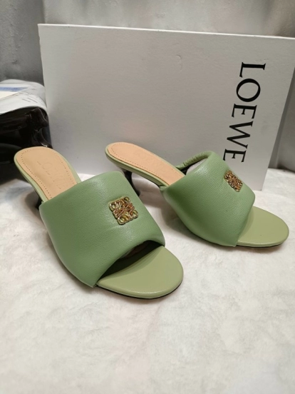 2025 Women Loewe Green Leather Slippers