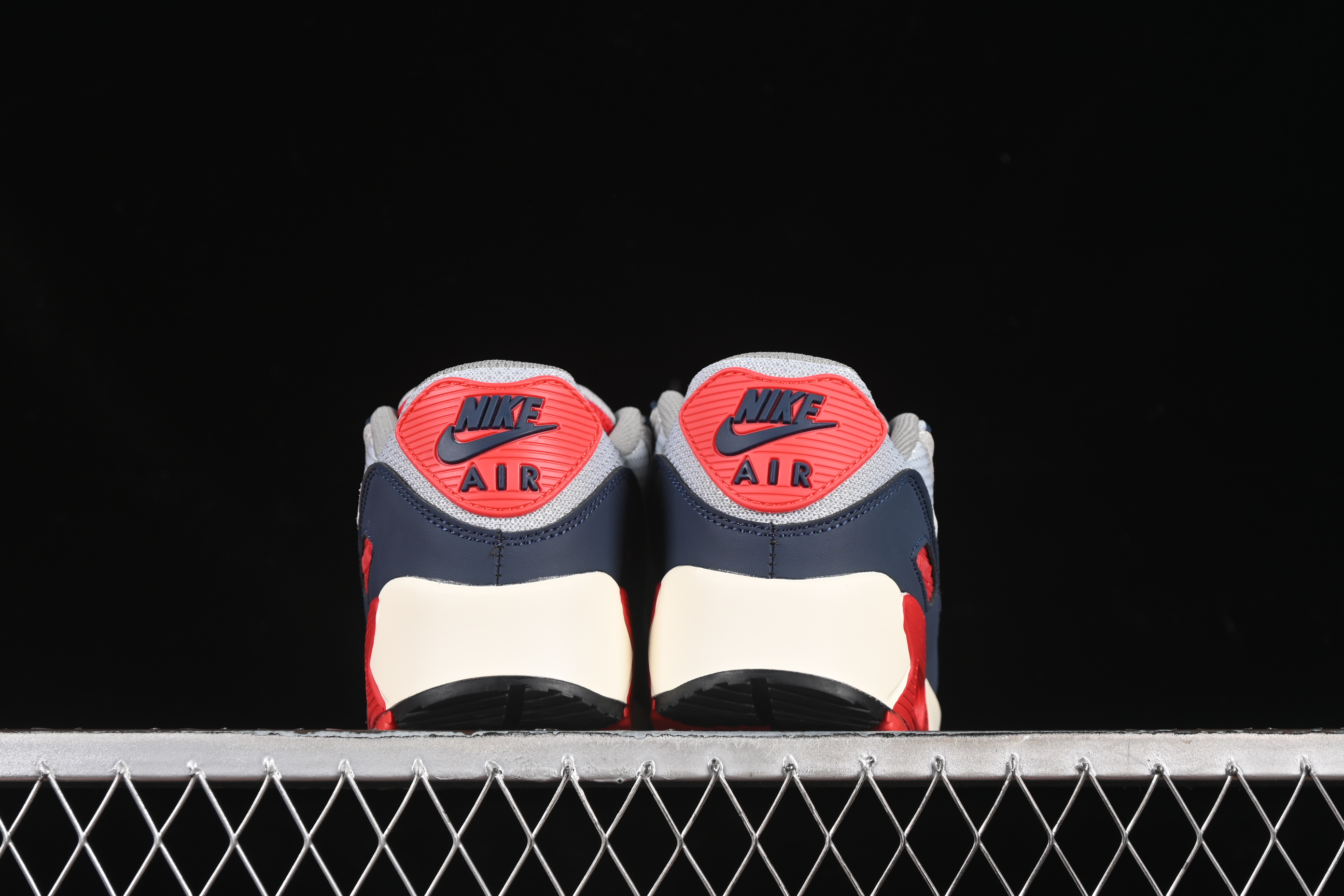 Nike Air Max 90 Retro Running Shoes with Air Cushion Technology - DM0029-005