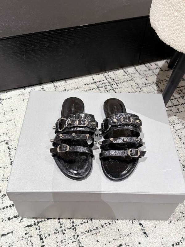 2025 Slippers Balenciaga Black Leather Metal Buckle KFY00289