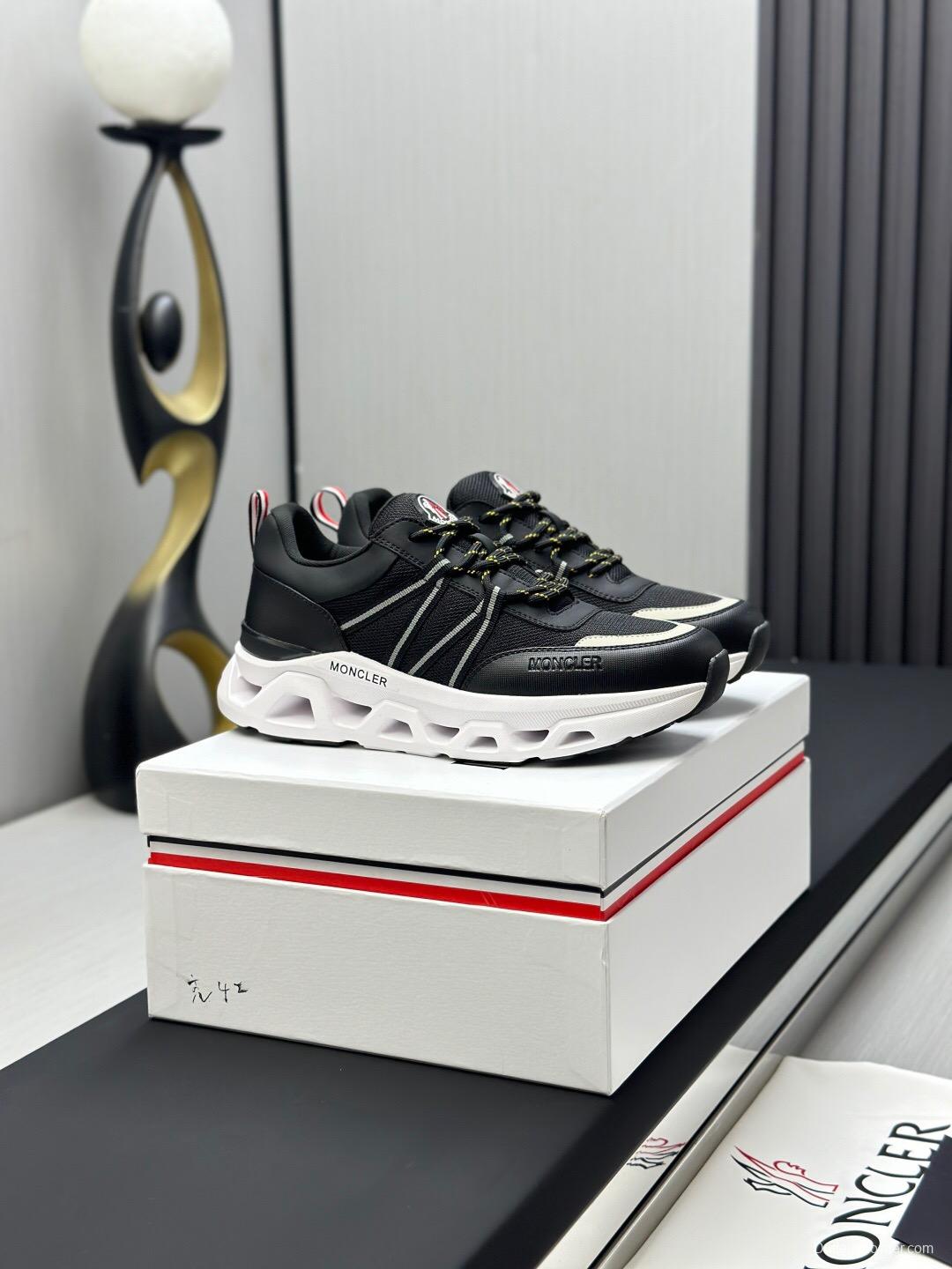 2025 Unisex Moncler Black Nylon Rubber Outdoor Sneakers AS00390