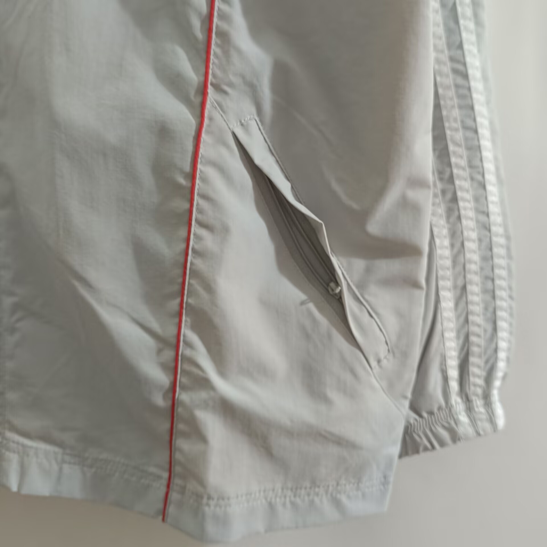 25/26 Adidas FC Bayern Munich Vintage Track Jacket - Silver/Blue Classic Edition Windbreaker
