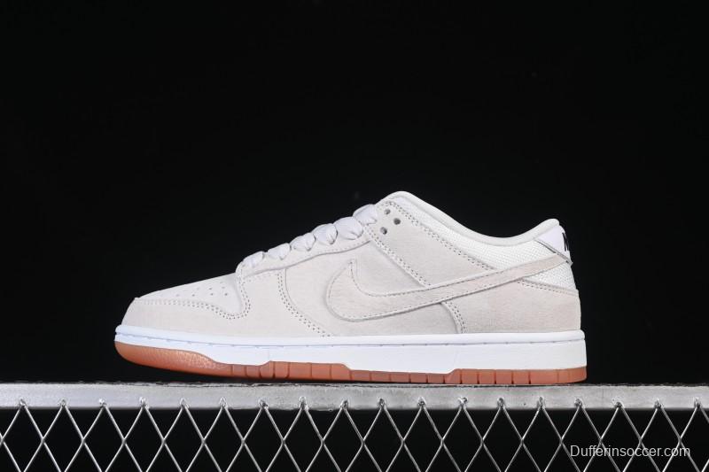Nike SB Dunk Low Pro B Skate Shoes in Pale Ivory - HJ0367-100