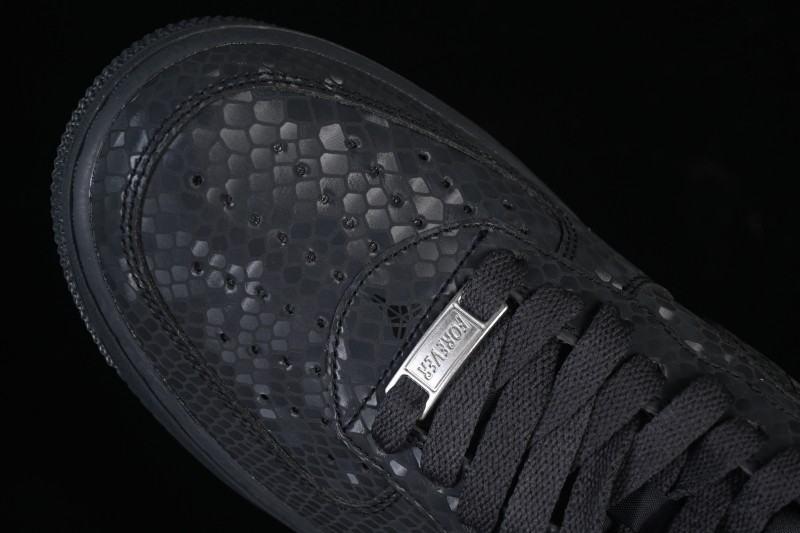 Nike Air Force 1'07 Low Casual Sneakers with Full-Length Air Cushion - IB0018-004