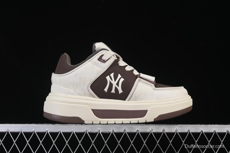 New York Yankees Chunky Liner Magic Strap Lightweight Platform Casual Sneakers - 3ASXW015N50BRS