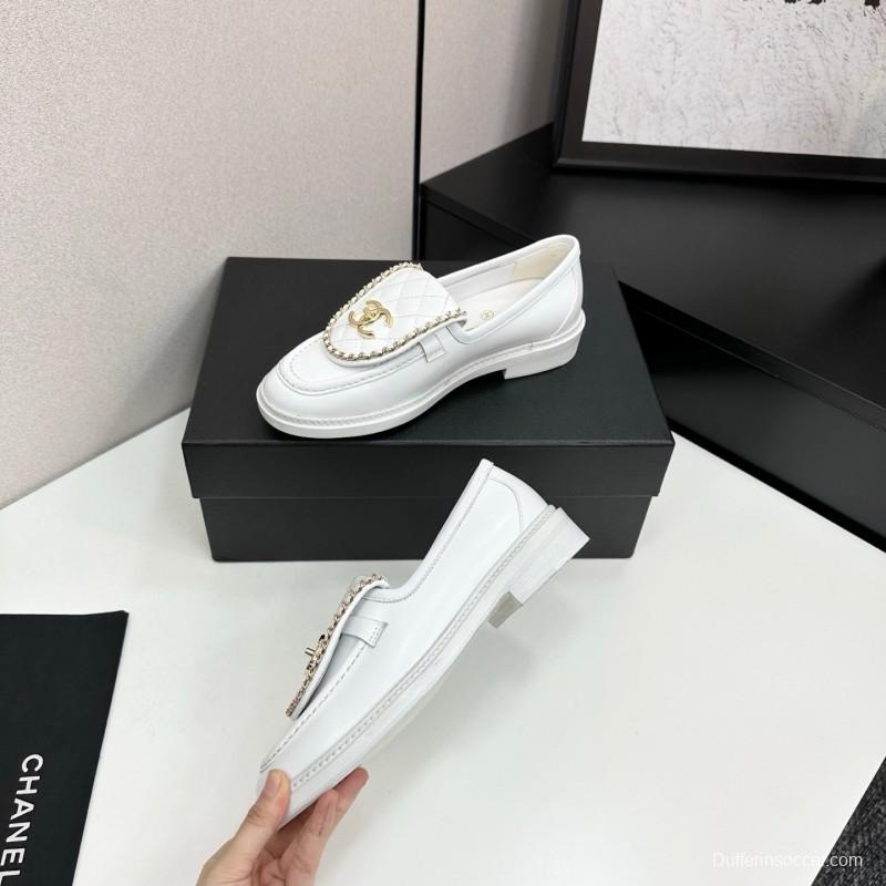 Chanel Classic Flap Chain CC Loafers with Buckle Closure - LY00320