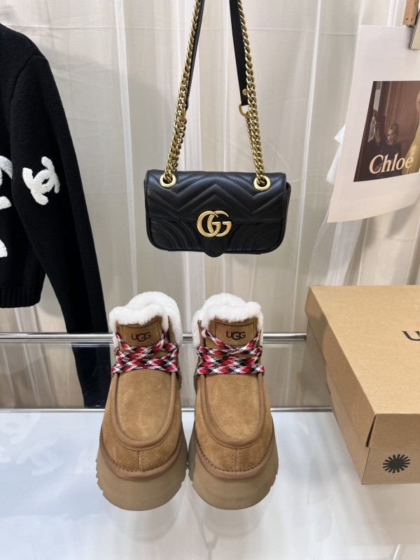 UGG Fluff Yeah Slide Platform Slippers - MJ00280
