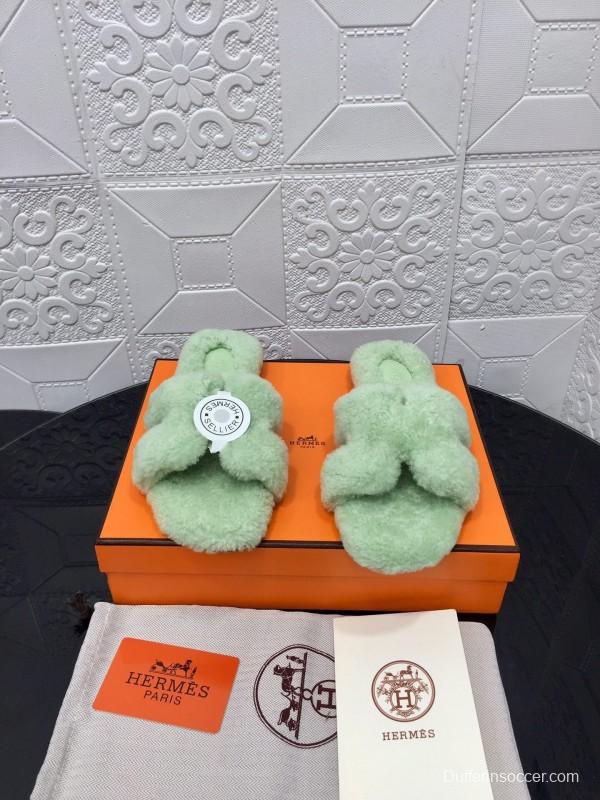 H Eiderdown Teddy Wool H-Logo Slippers Flat Sole Winter Home Shoes - LY00240