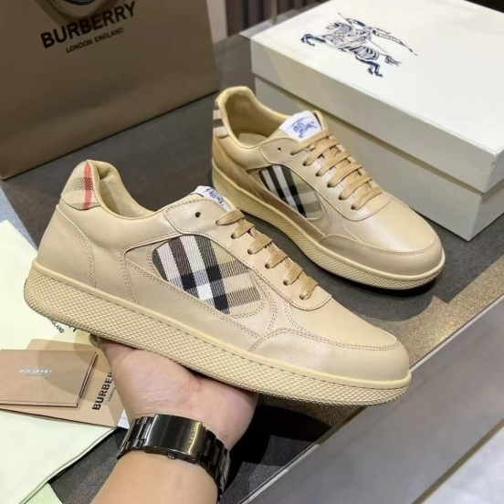 Burberry 2025/SS Italian-Made Sneakers - KFY00300