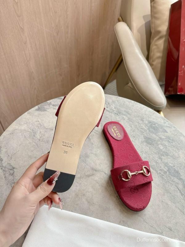 Gucci 2025/SS Leather Mule Sandals with Light Gold Horsebit Detail - LY00280