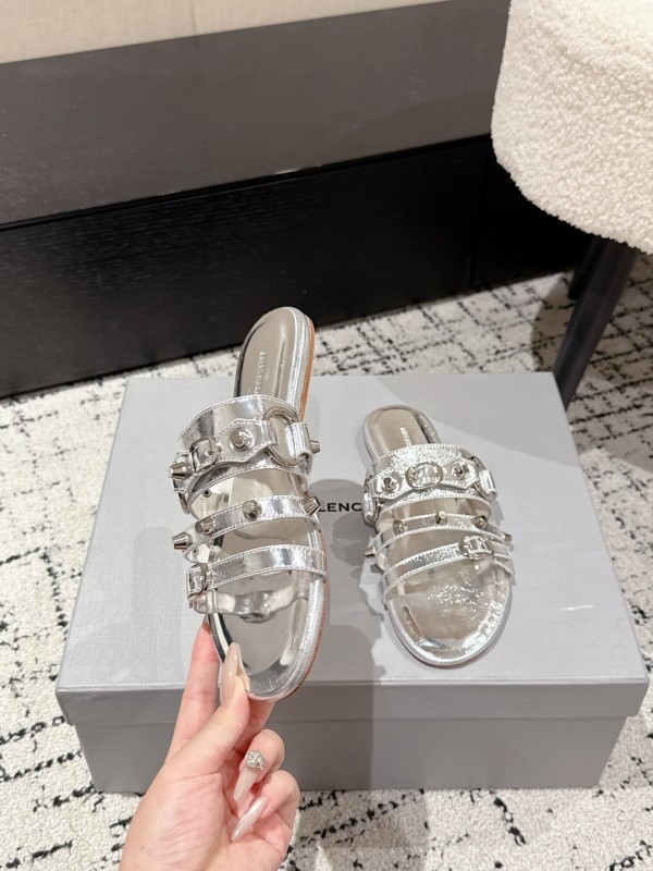 Balenciaga Cagole Metal Studs Sandals Series - KFY00260