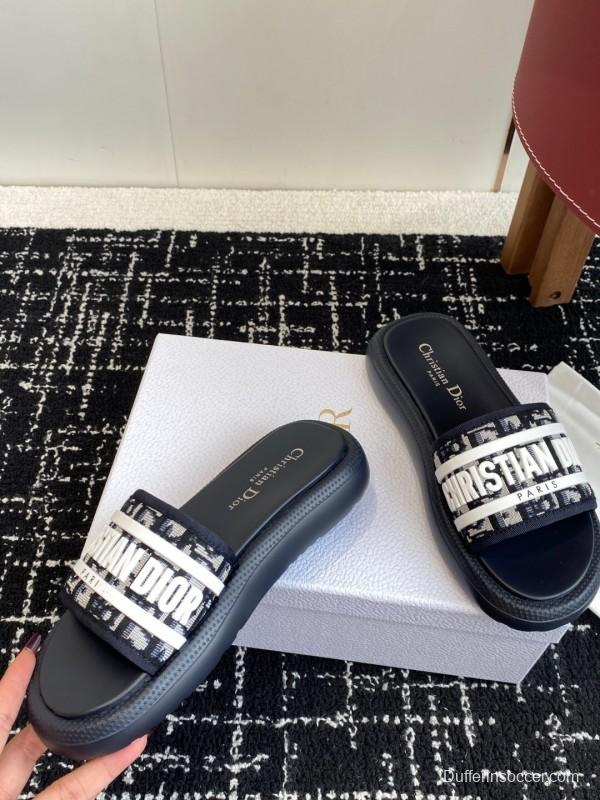 Dior Spring Summer 2025 Latest Ultra-Light Foam Sole Beach Sandals - KFY00260