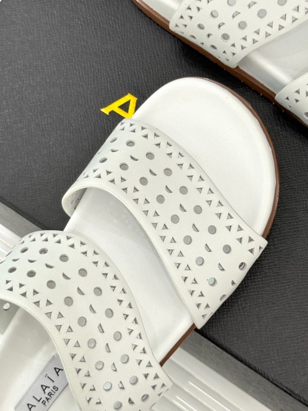 Alaia Spring Summer 2025 Laser-Cut Openwork Casual Sandals - KFY00260