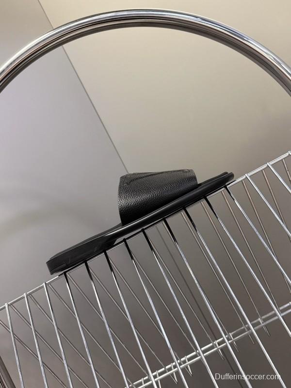 Louis Vuitton Venice Series Sandals with Monogram Embossing and Adjustable Strap - KFY00220