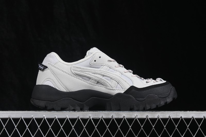 Asics Gel-Pickax Outdoor Hiking Casual Shoes for Men with Rearfoot GEL Cushioning - 1203A746-021