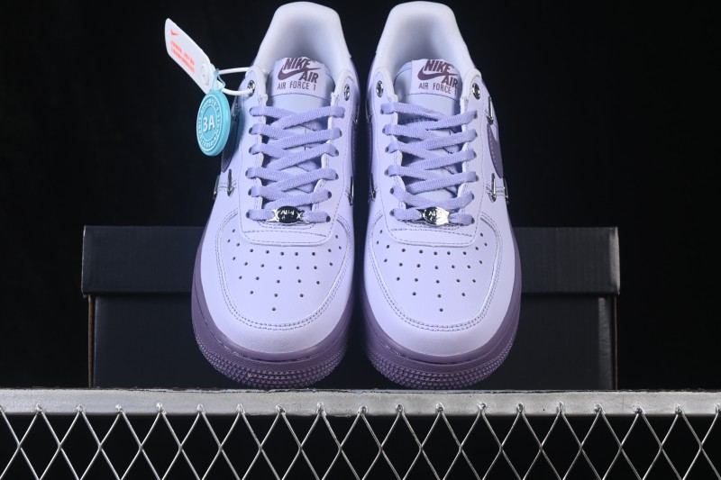 Nike Air Force 1 '07 Low Basketball Sneakers with Full-Length Air Cushion - IX5253-555
