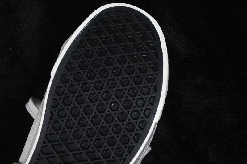 Vans Old Skool Low-Top Casual Skateboarding Shoes - VN000S52BLK