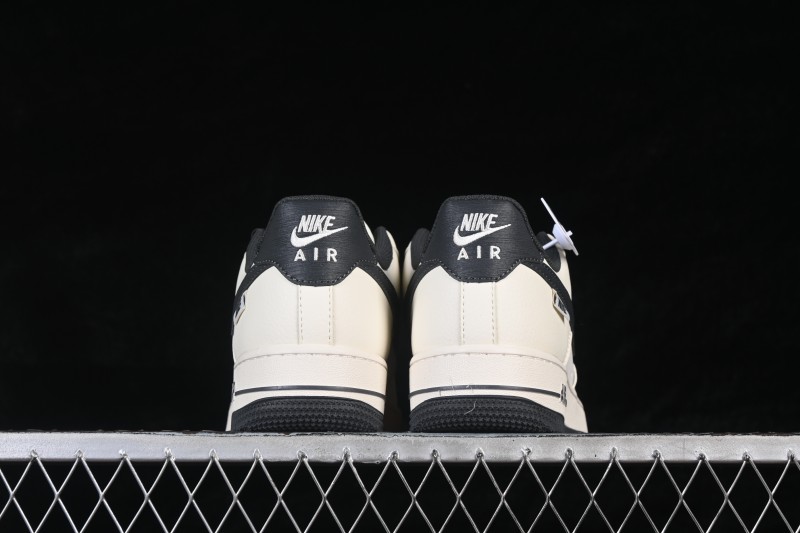 Nike Air Force 1 '07 Low Retro Basketball Shoes with Classic White and Dark Grey Colorway - SM6668-119