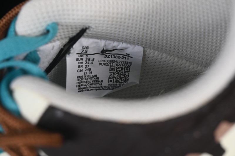 Nike Air Force 1 '07 Low Hand-Drawn Doodle Sneakers with Mint Lime Accents - DZ1382-121