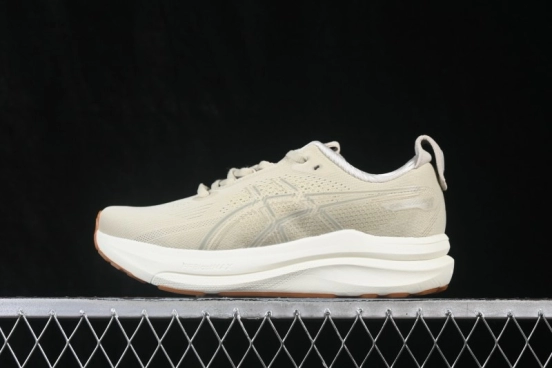 Asics Gel-Kayano 33 Running Shoes with Breathable Mesh and Professional Cushioning - 1011C167-250