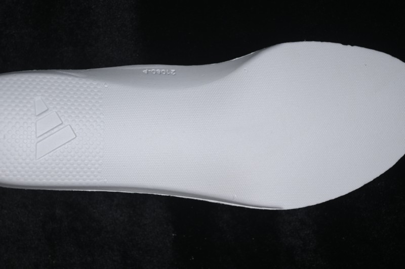 Adidas HyperBoost Edge M Running Shoes with Breathable Cushioning - KI1931